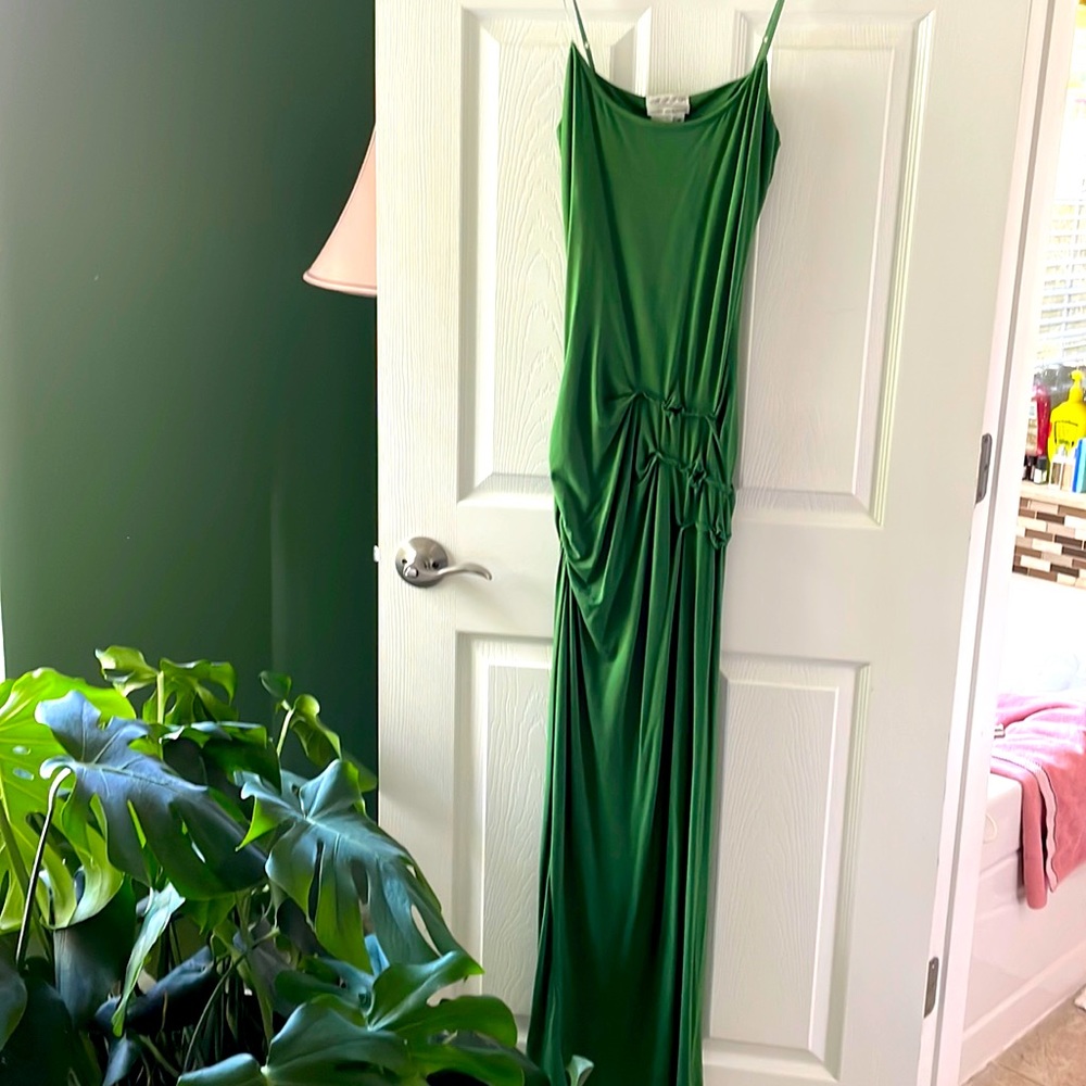 Maxi cotton dress by Max Studio. Size M. Color green grass
